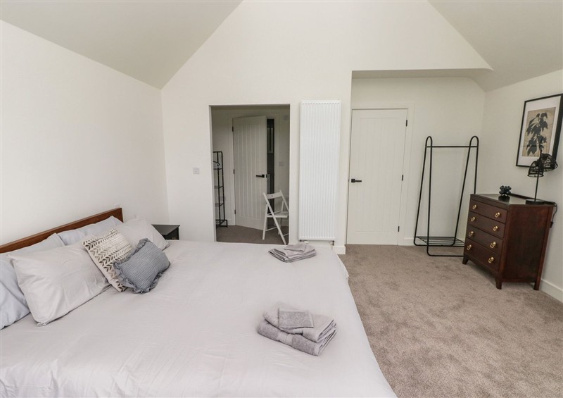 One of the 5 bedrooms (photo 2) at Ty Landsker, Houghton near Neyland