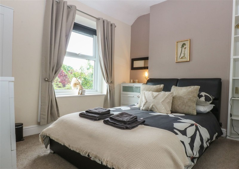 A bedroom in Ty Llwyd at Ty Llwyd, Llandudno
