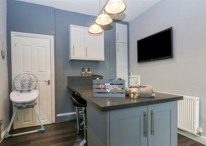 This is the kitchen at Ty Llwyd, Llandudno