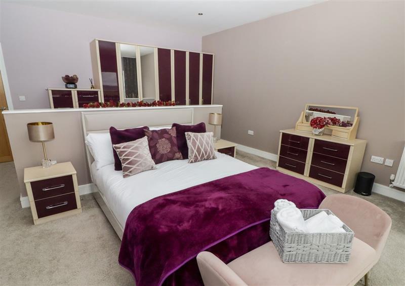 Bedroom (photo 3) at Ty Marlyn, Crofty