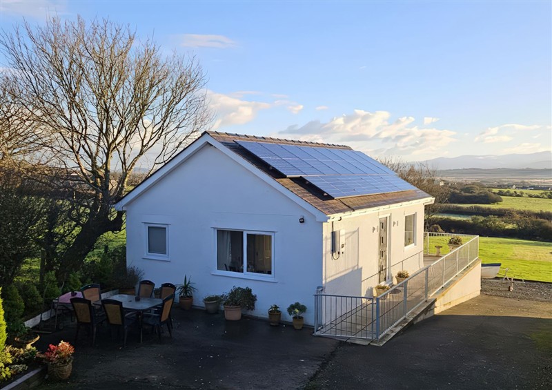 Outside at Ty Nain, Bethel