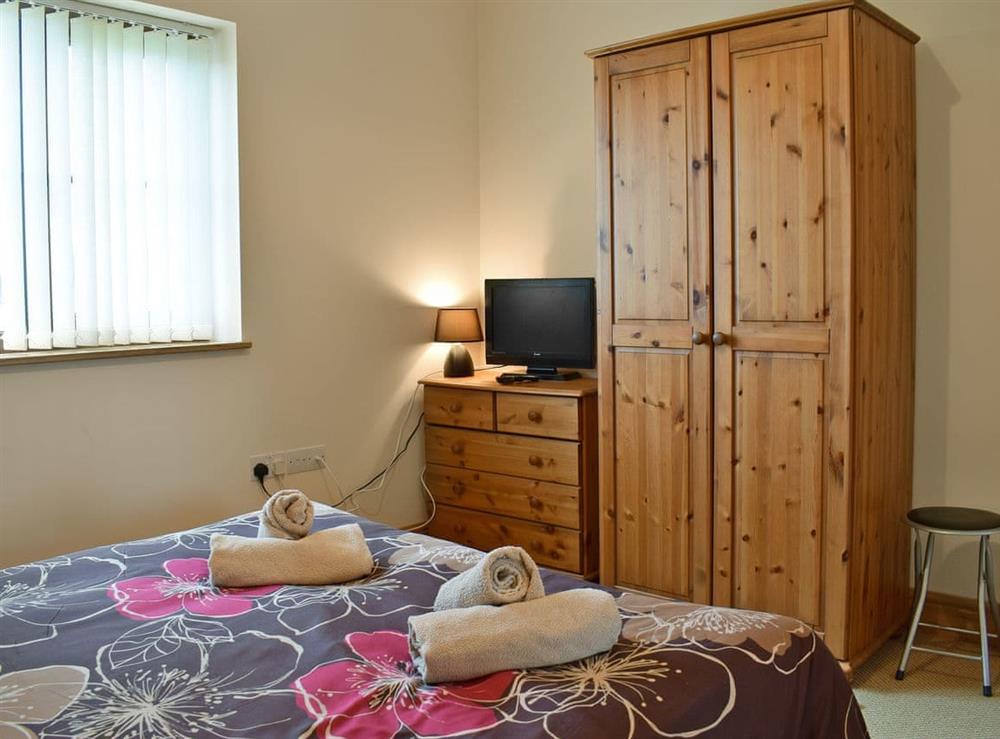 Charming double bedroom (photo 2) at Ty Nant in Llanon, near Aberaeron, Cardigan/Ceredigion, Dyfed