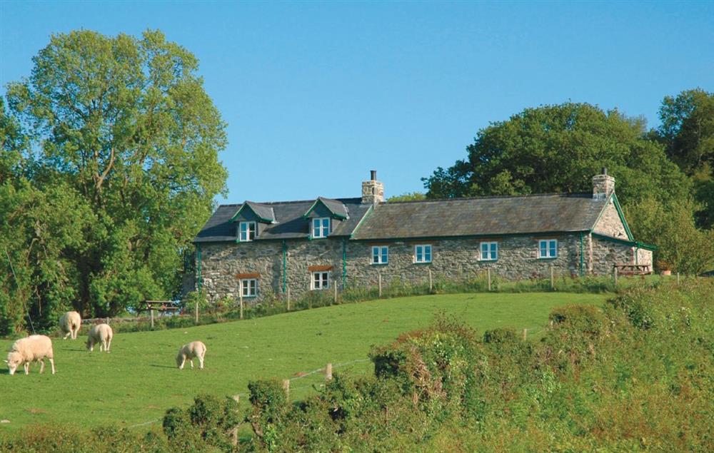 Ty Newydd is a detached, period holiday farmhouse, occupying a prominent position with breathtaking views over the Conwy estuary