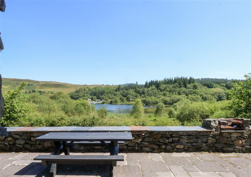 The setting at Ty Newydd, Llanrhychwyn near Llanrwst