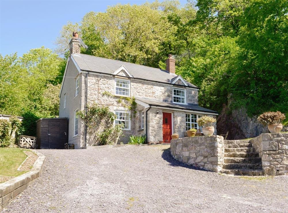 Outstanding holiday home at Ty Newydd y Graig in Tremeirchion, near St. Asaph, Denbighshire