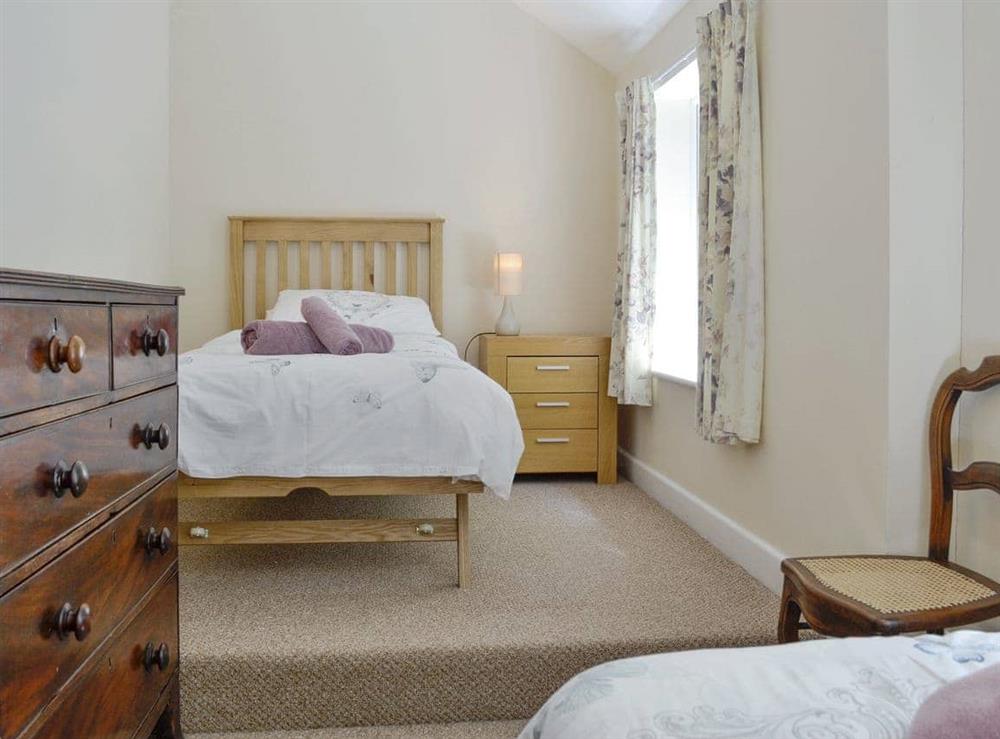 Split-level twin bedroom at Ty Newydd y Graig in Tremeirchion, near St. Asaph, Denbighshire