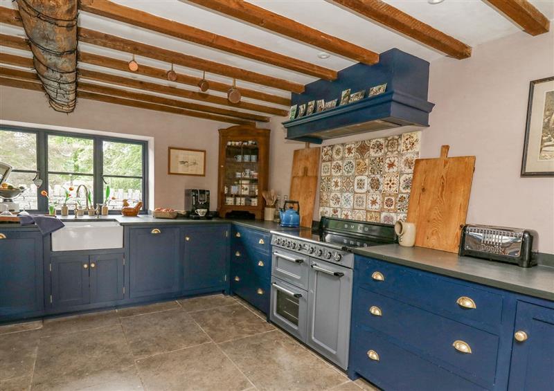 The kitchen (photo 3) at Ty Sinsir, Tretower near Crickhowell
