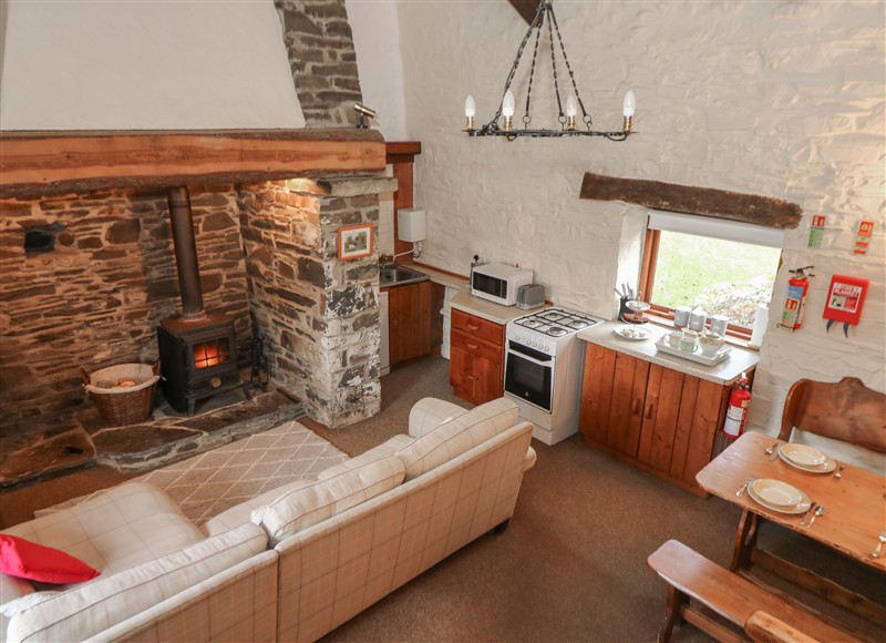 The setting (photo 2) at Ty Tarw, Llanybydder