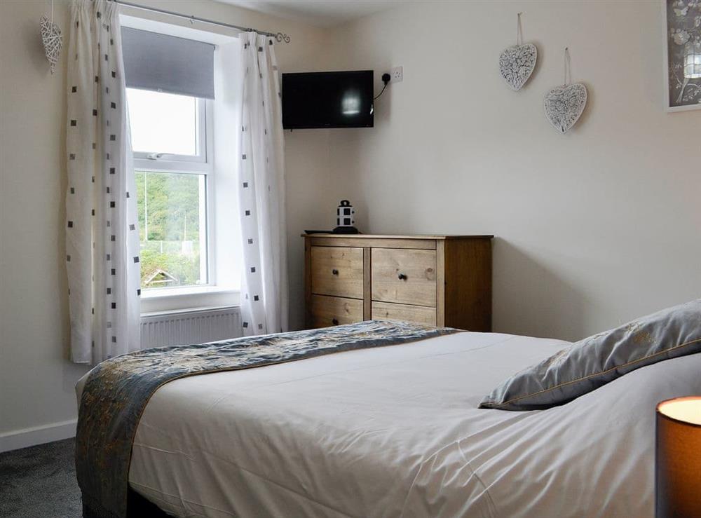 Cosy double bedroom at Ty Traws in Barmouth, Gwynedd