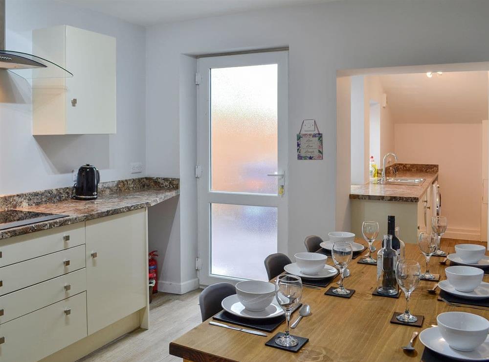 Delightful kitchen/diner with garden access at Ty Traws in Barmouth, Gwynedd