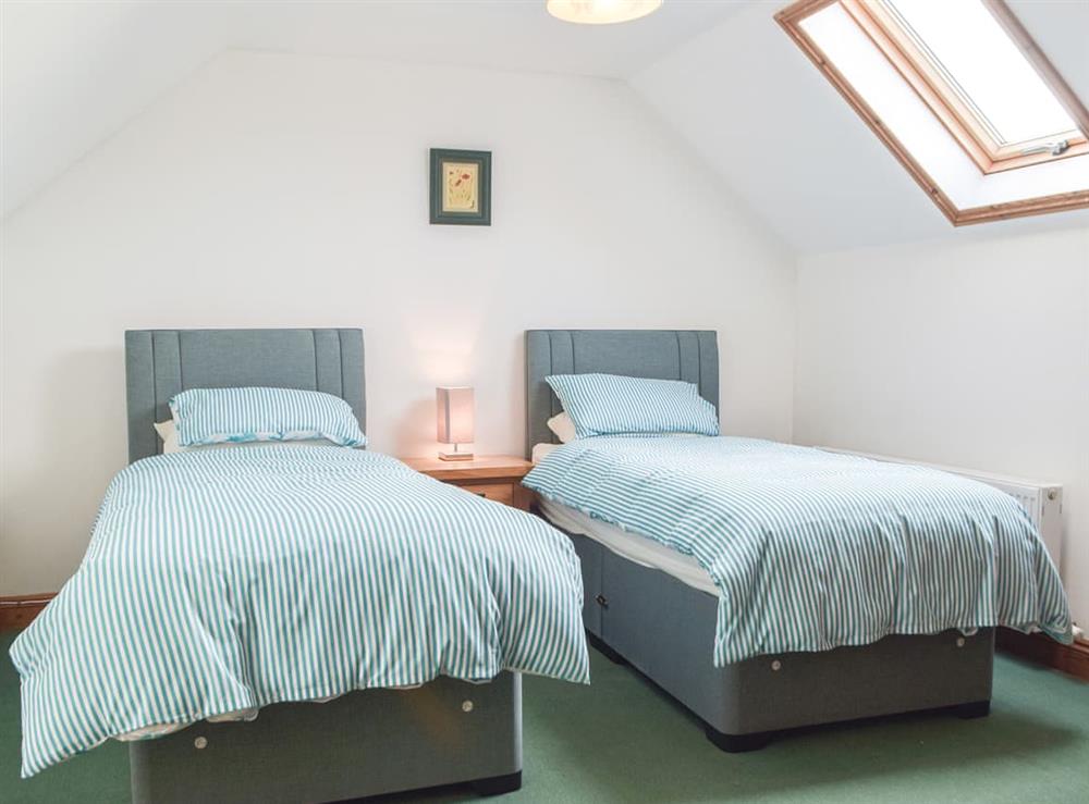 Twin bedroom at Ty Twt in Clynderwen, Dyfed