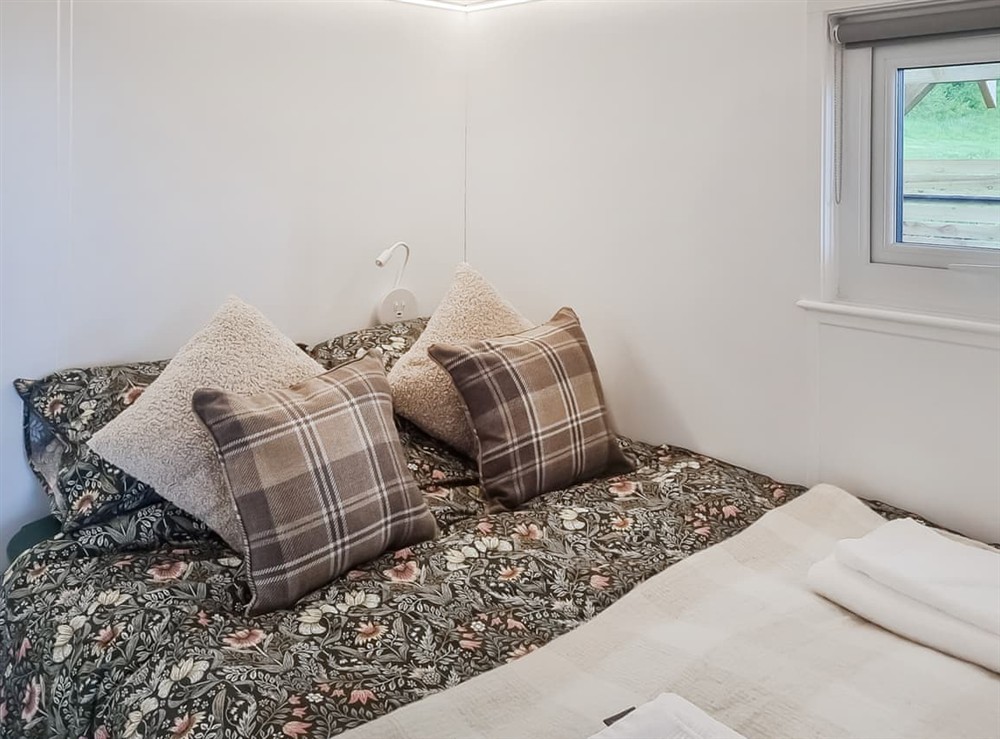 Double bedroom (photo 2) at Tyan in Kendal and Lakes Gateway, Cumbria