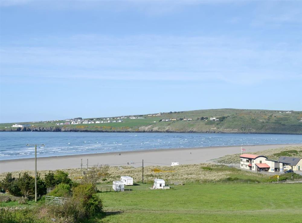 Poppit sands