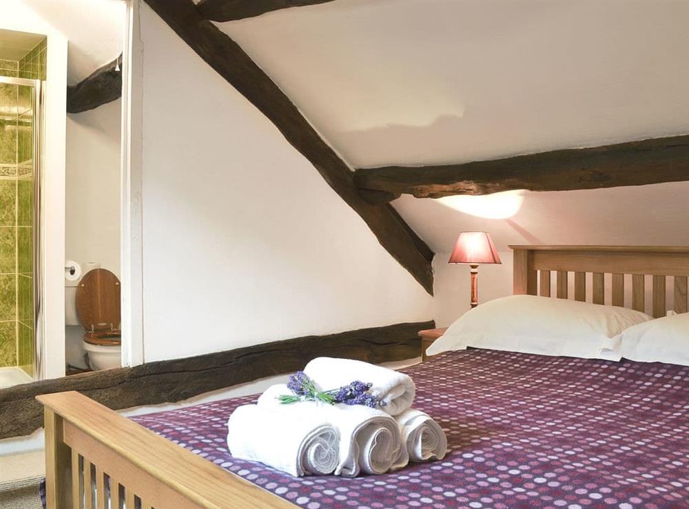 Double bedroom (photo 2) at Tyn Y Ffordd in Machynlleth, Gwynedd