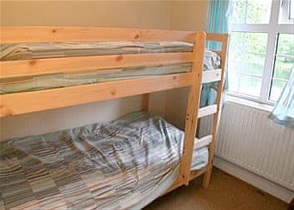 Bunk bedroom at Tyn-y-Graig Cottage in Crynant near Neath, West Glamorgan