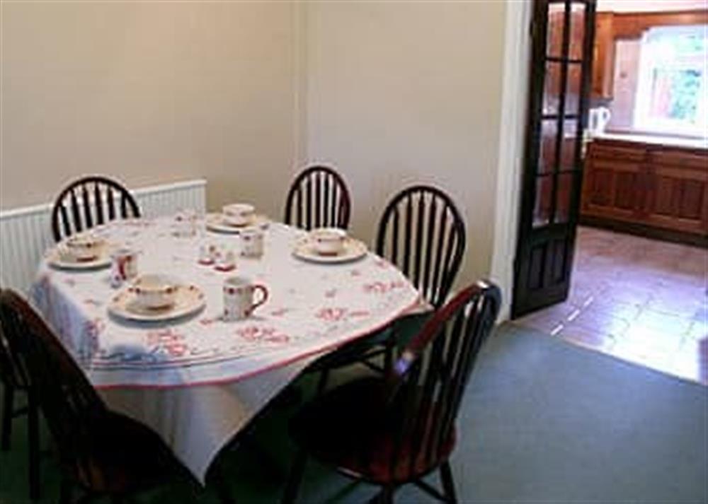 Dining room at Tyn-y-Graig Cottage in Crynant near Neath, West Glamorgan