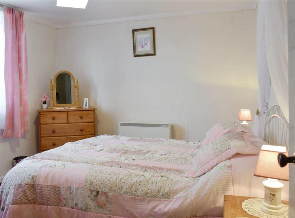 Spacious double bedroom at Tynlone Villa in Swyddffynnon, near Devils Bridge, Dyfed