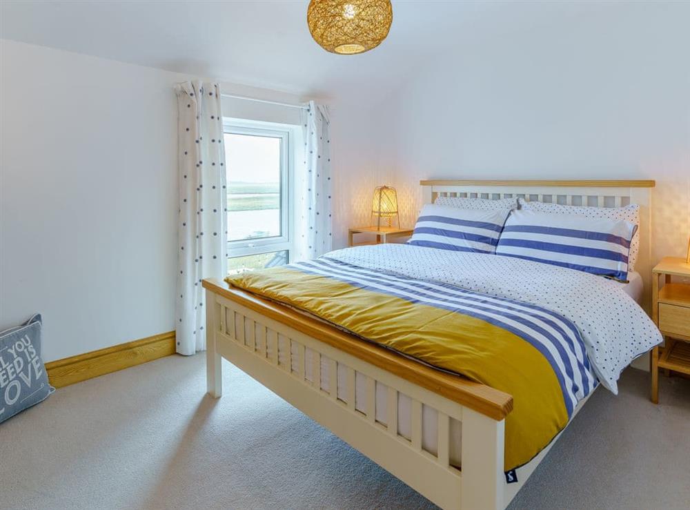 Double bedroom (photo 2) at Tyr LLyr in Penclawdd, Glamorgan, West Glamorgan