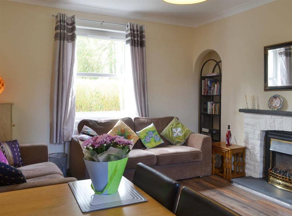 Spacious living and dining room at Uimhir a Do in Rosneath, near Helensburgh, Dumbartonshire