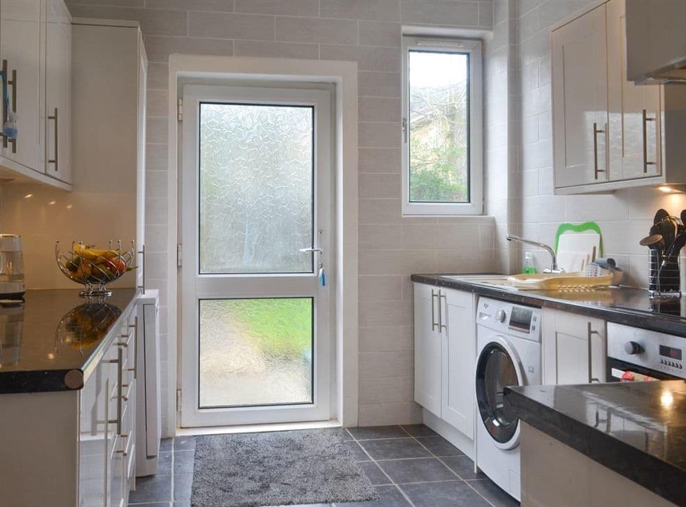 Well-equipped fitted kitchen at Uimhir a Do in Rosneath, near Helensburgh, Dumbartonshire