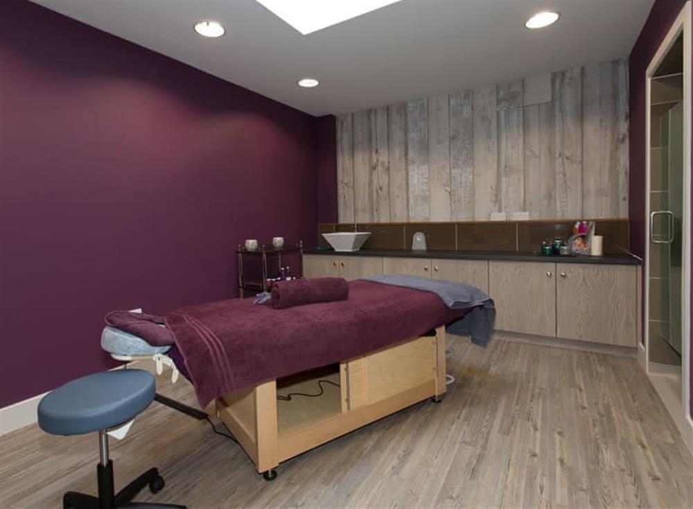 On-site amenities (photo 5) at Una Argentum 63 in St Ives, England