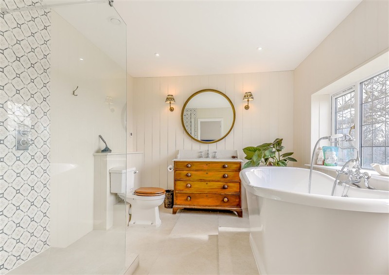 The bathroom at Underhill House, East Knoyle near Hindon