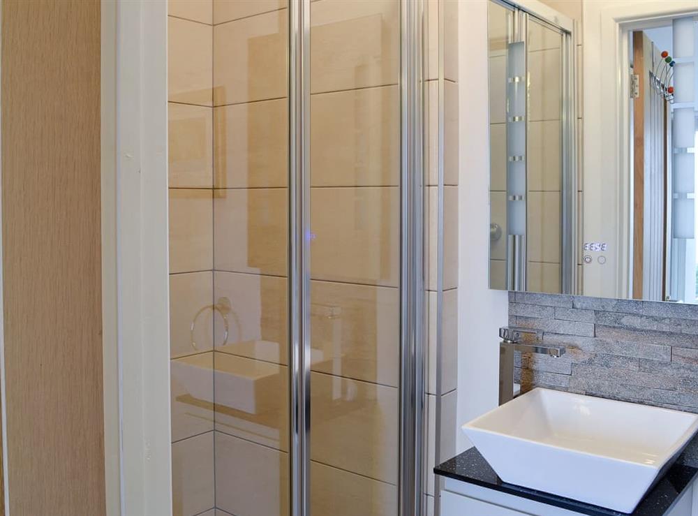 En-suite shower room at The Retreat, 