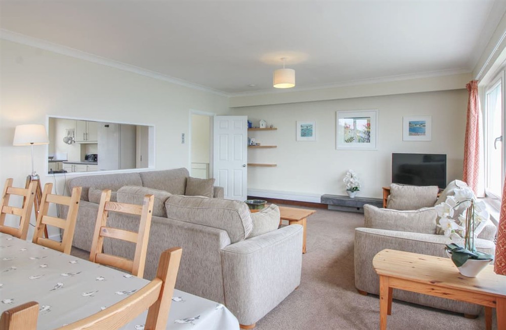 Living area (photo 7) at Upper Cobblestones in St Mawes, Cornwall