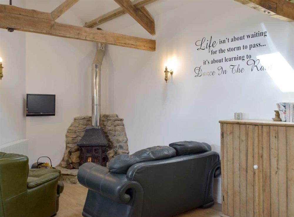 Open plan living space at Pipistrelle Cottage, 