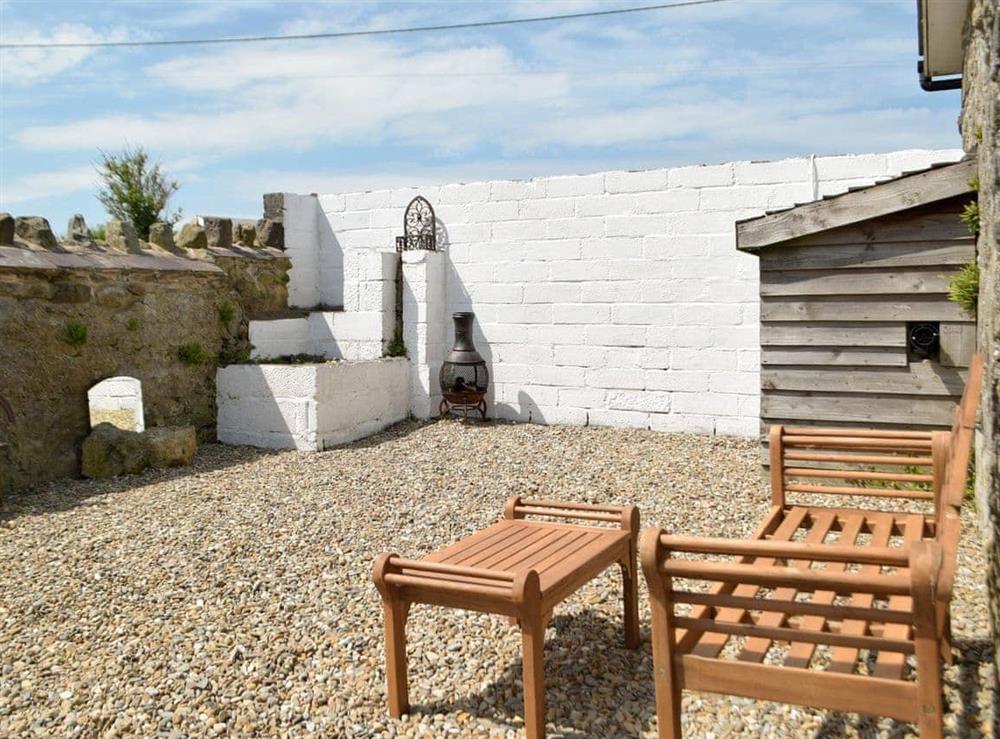 Outdoor area at Pipistrelle Cottage, 