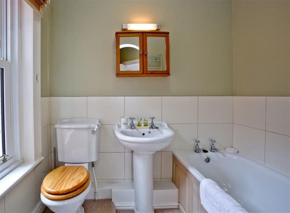 En-suite at Upper Knutsford in , Exmouth & Topsham