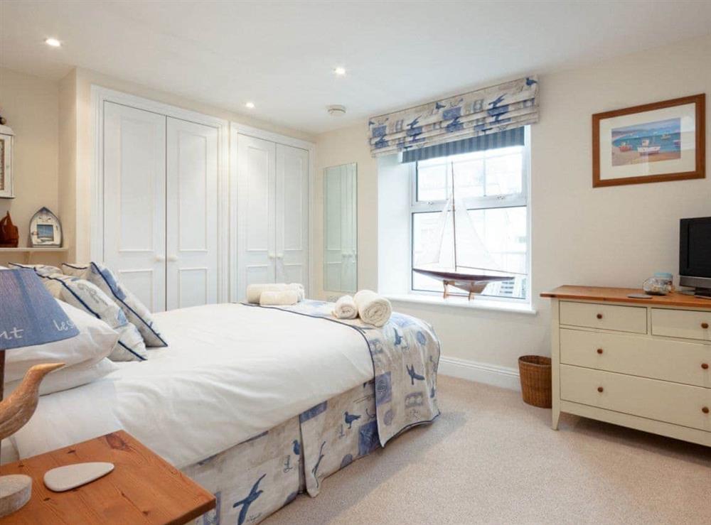Spacious double bedroom at Upper Sheldon House in Buckley St, Devon