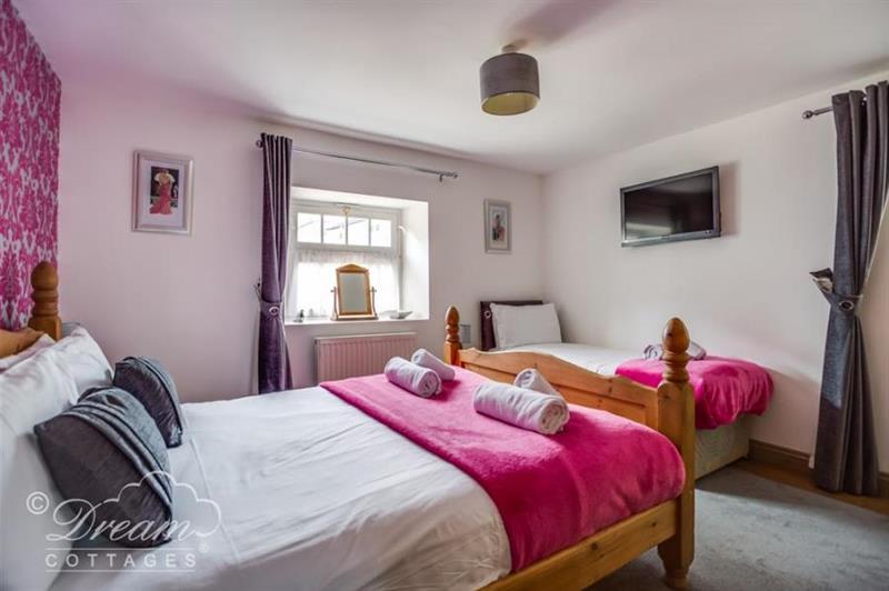 Double bedroom (photo 2) at Upsidedown House, Weymouth, Dorset