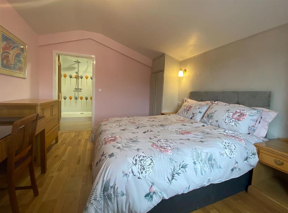 Double bedroom at Bramble Cottage, 