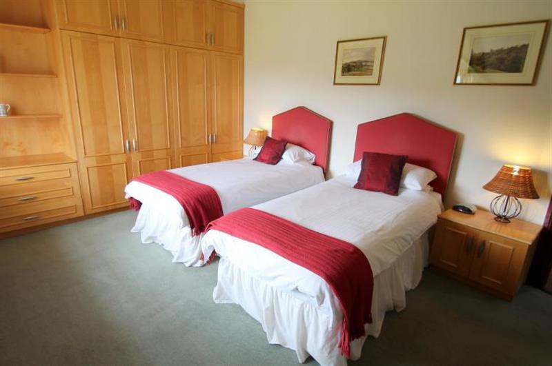 Twin bedroom at Vale View Apartment, Porlock Weir