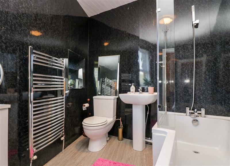 The bathroom at Vale View, Egremont
