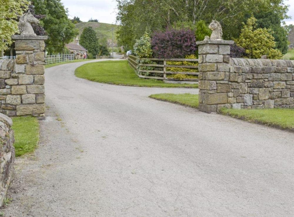 Tranquil entrance lane at Valencourt in Rosedale, near Pickering, North Yorkshire