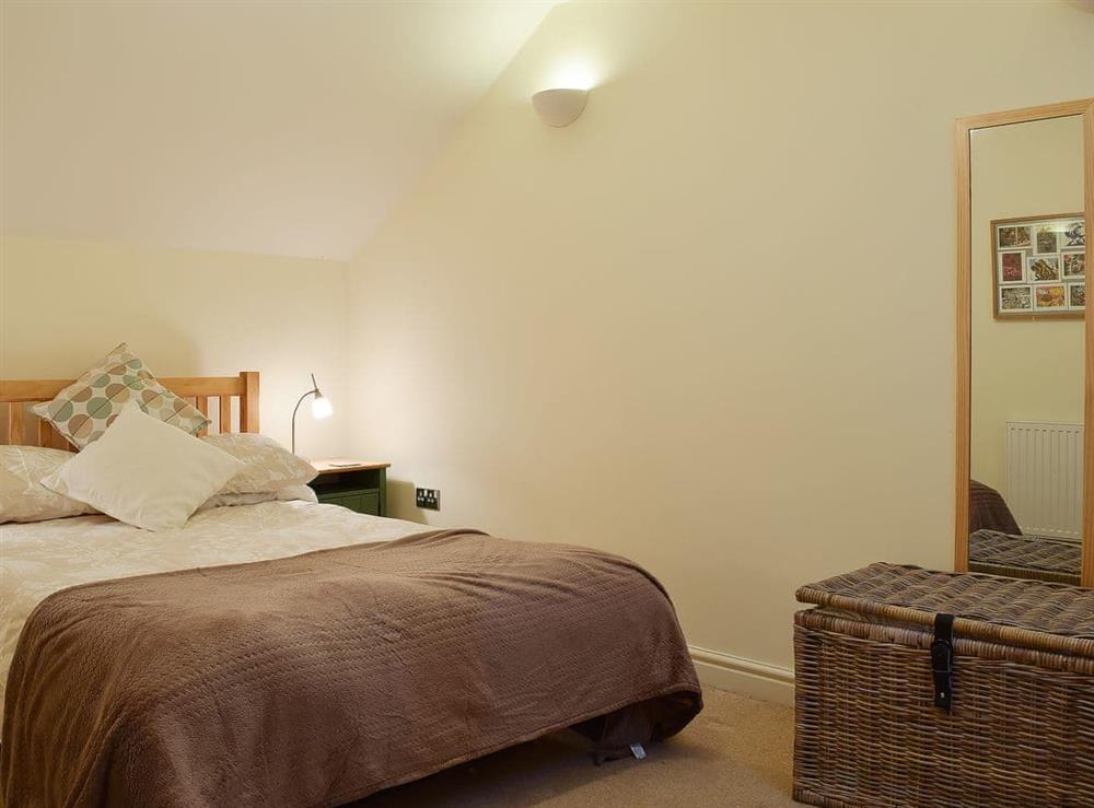 Spacious double bedroom at Valeview Cottage in Great Malvern, Worcestershire, England