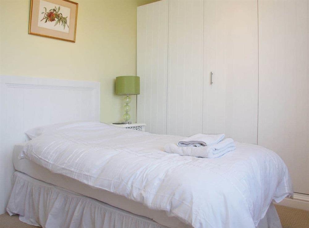Twin bedroom at Barn Owl Cottage, 