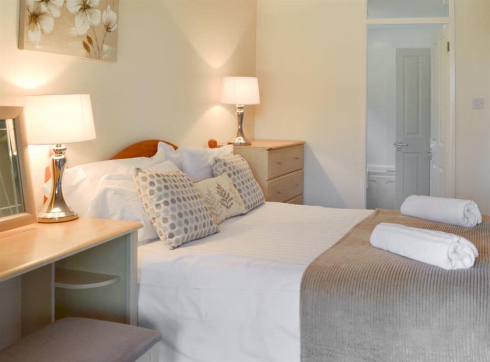 Comfortable double bedroom at Valley Lodge 47 in Gunnislake, near Callington, Cornwall
