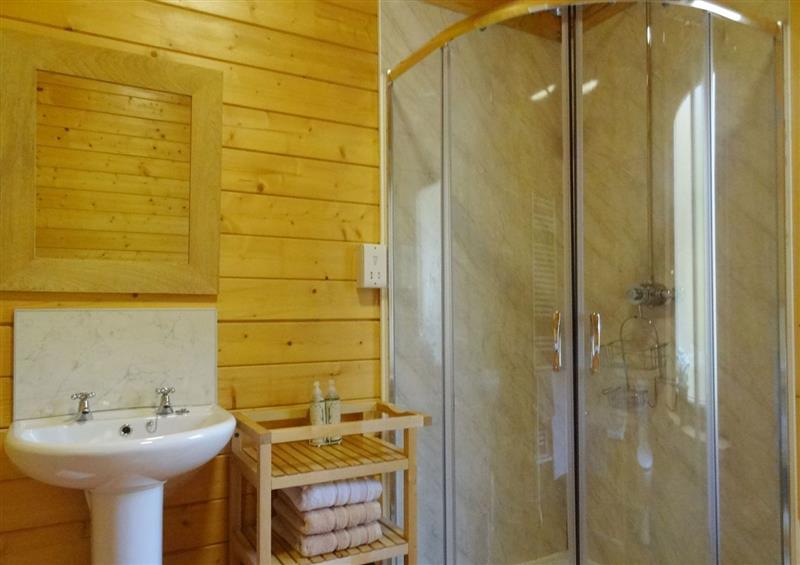 Bathroom at Valley Lodge, Oakfordbridge near Bampton