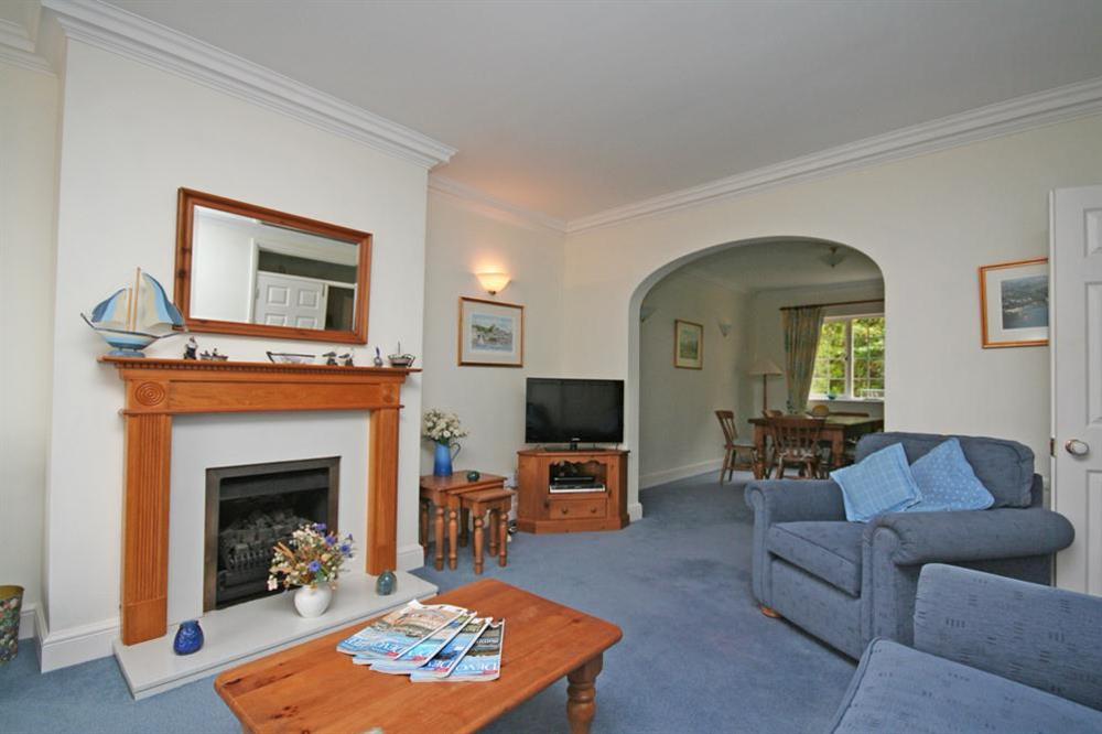 Lounge leading to the dining area at Valley View (Salcombe) in Sandhills Road, Salcombe