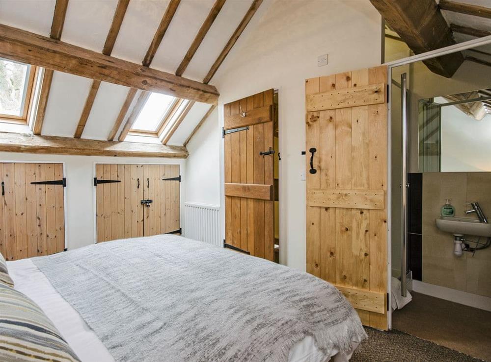 Beautifully decorated double bedroom with en-suite shower cubicle (photo 2) at Valley View Barn in Bradbourne, near Ashbourne, Derbyshire