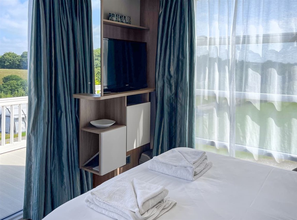 Double bedroom (photo 3) at Valley View in Liskeard, Cornwall