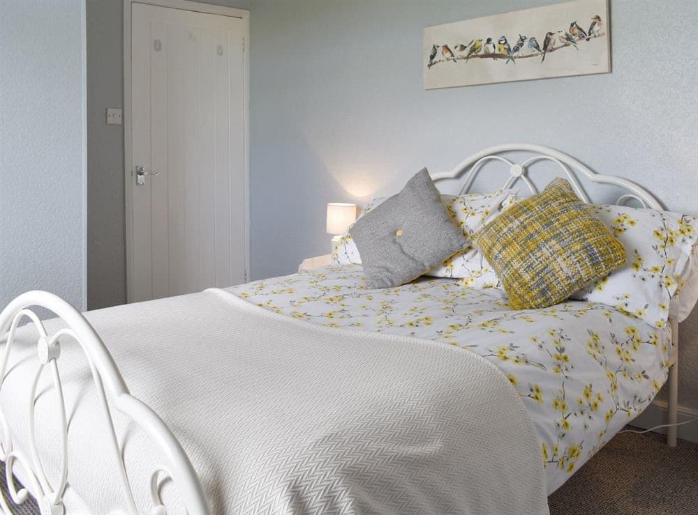 Relaxing double bedroom at Valley View in Loftus, near Saltburn-by-the-Sea, Cleveland