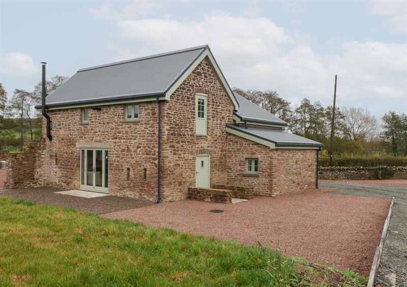 The setting at Velindra Farm Cottage, St Weonards near Peterstow