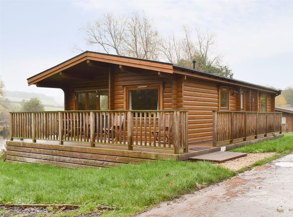 Delightful detached holiday Lodge at Alpine, 
