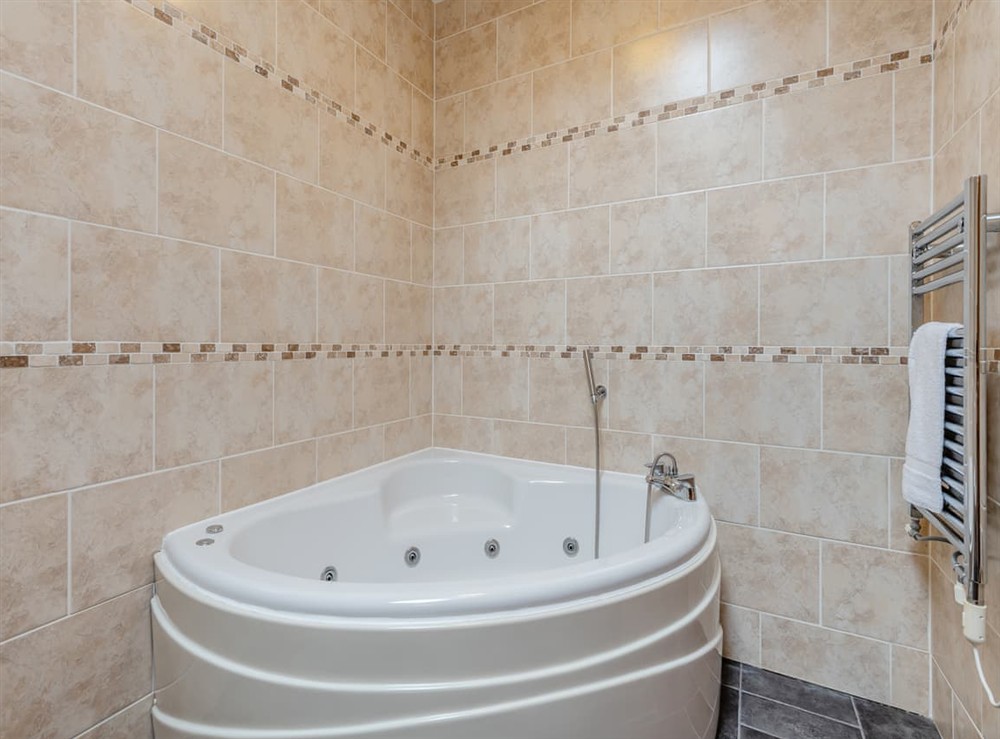 Bathroom (photo 2) at Victoria Albert in Woolland, near Blandford Forum, Dorset