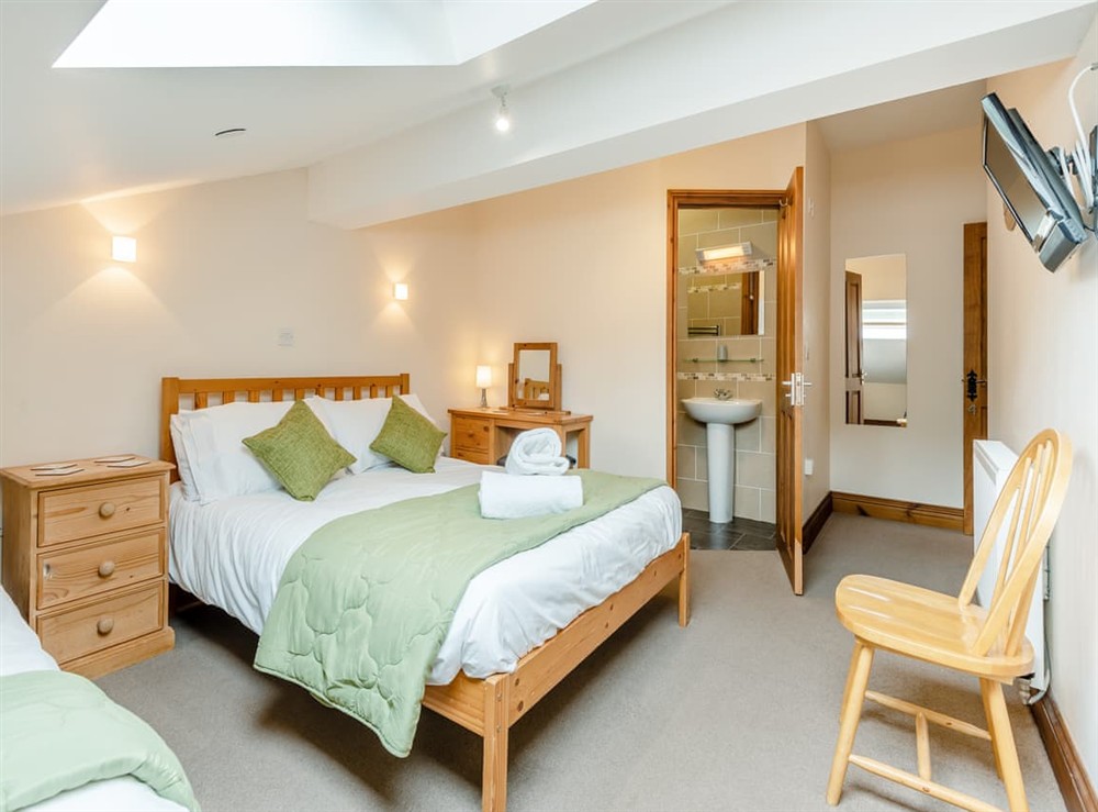 Bedroom (photo 2) at Victoria Albert in Woolland, near Blandford Forum, Dorset