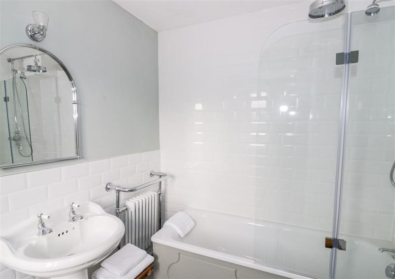 The bathroom at Victoria Cottage, Chipping Norton